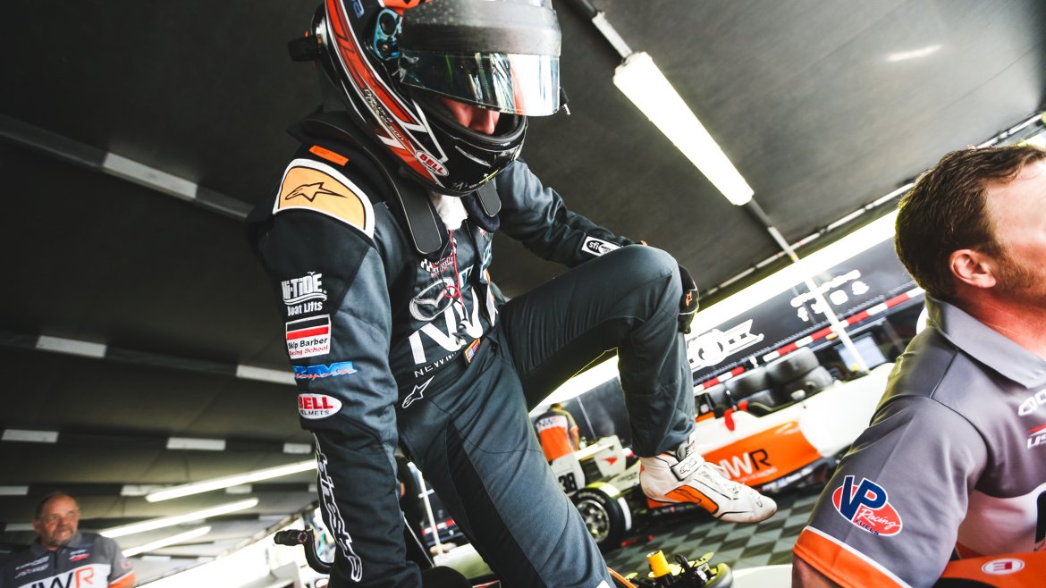 USF2000-2017.jpg