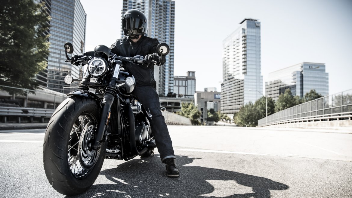Bobber_Black_Riding.jpg