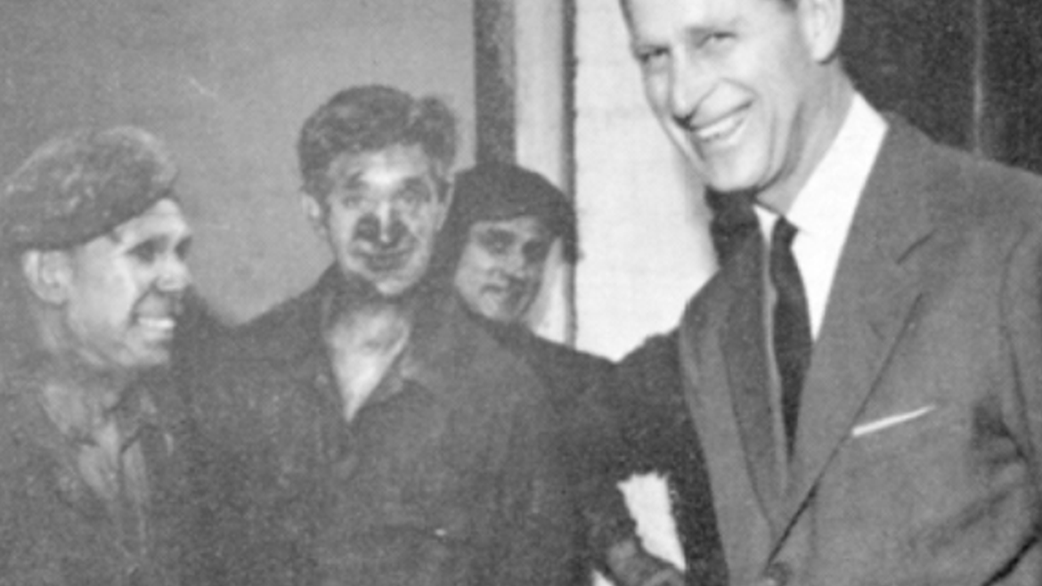 Duke-of-Edinburgh-talks-to-members-of-the-Mixing-1961.png